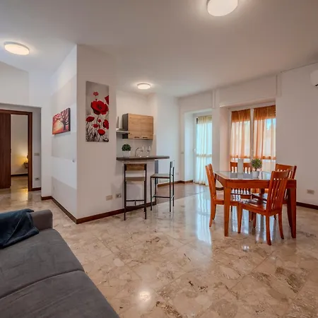 I Papaveri - Center Flat - Leonardo Accademy - Mxp - Lakes Apartment *
