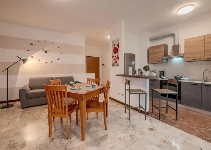 I Papaveri - Center Flat - Leonardo Accademy - Mxp - Lakes Sesto Calende